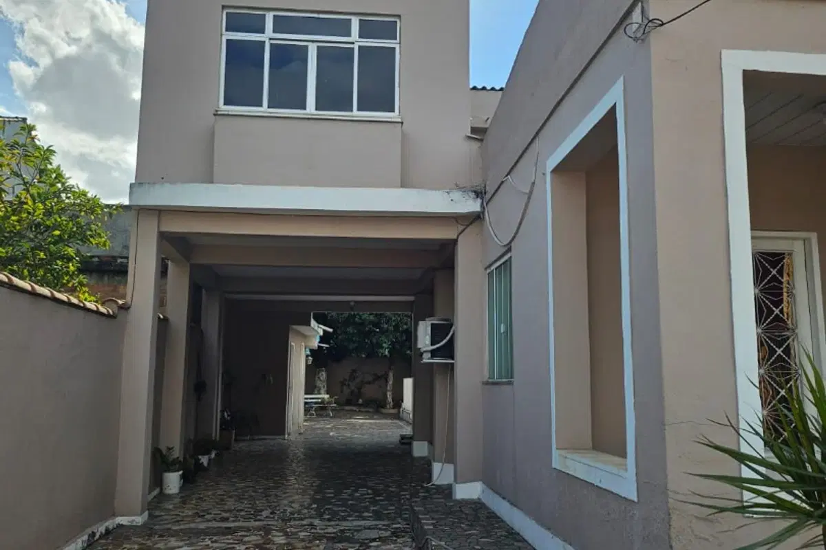 Casa à venda no Posse com 4 quartos