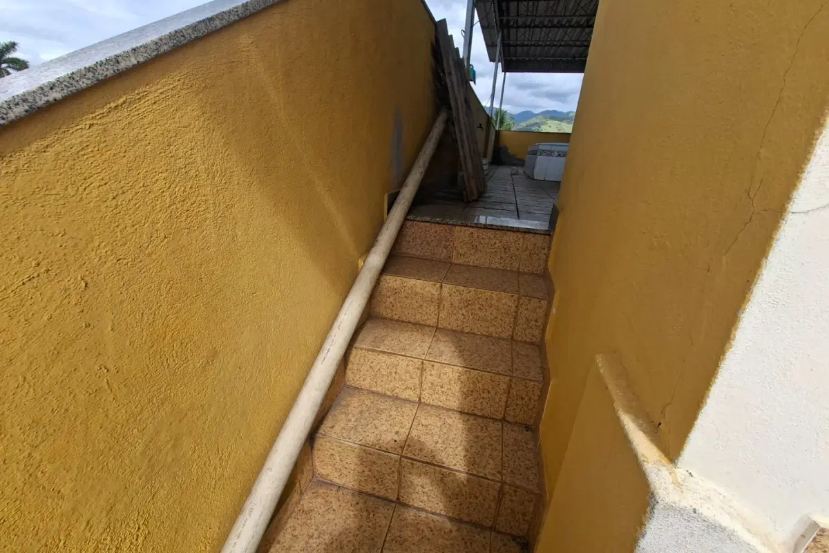 Casa à venda no Dona Neli com 3 quartos