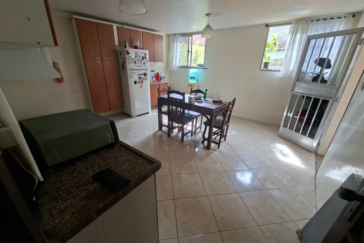 Casa à venda no Dona Neli com 3 quartos