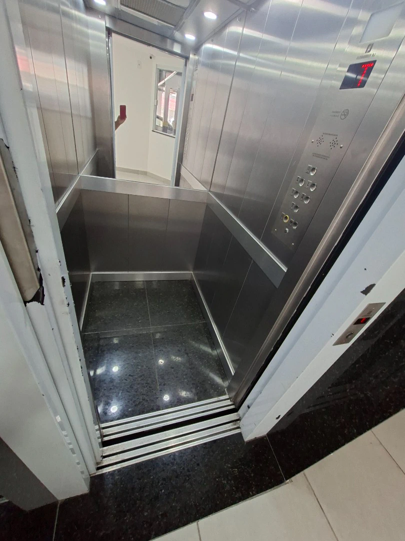 Apartamento à venda no Alvarez com 2 quartos