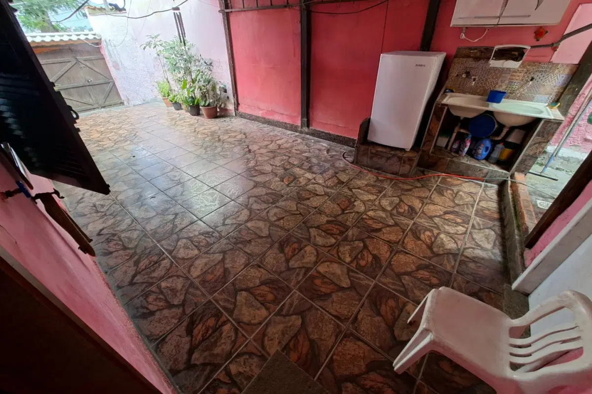 Casa à venda no Ponto Chic com 2 quartos