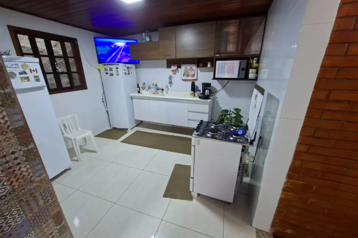 Casa à venda no Ponto Chic com 2 quartos