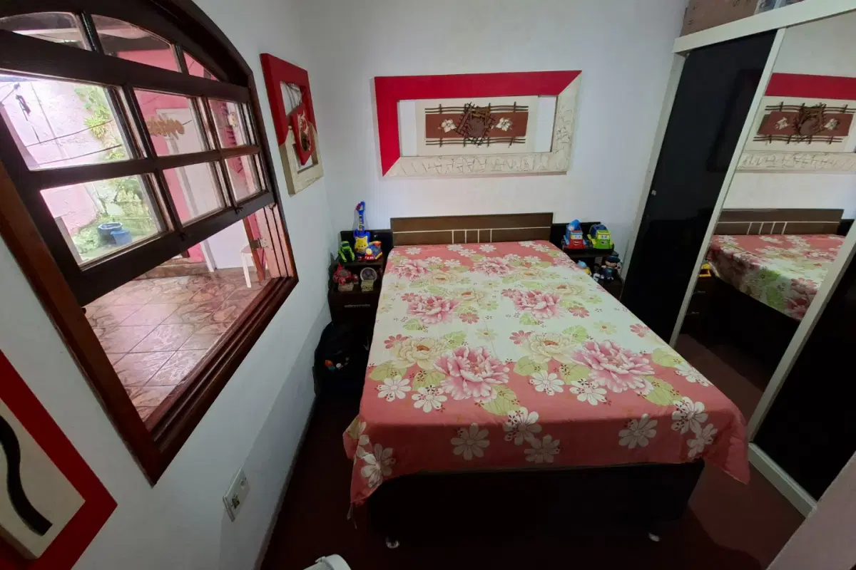 Casa à venda no Ponto Chic com 2 quartos