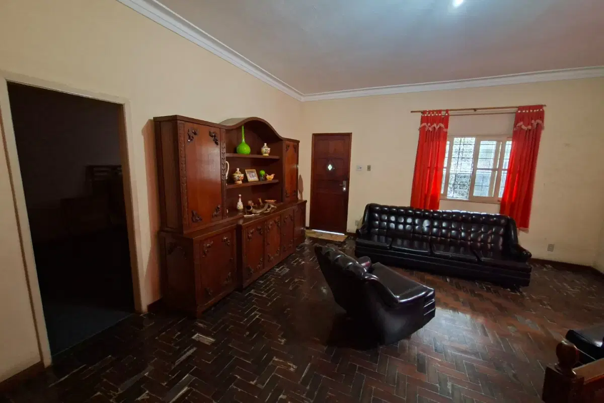 Casa à venda no Manoel Reis I com 4 quartos