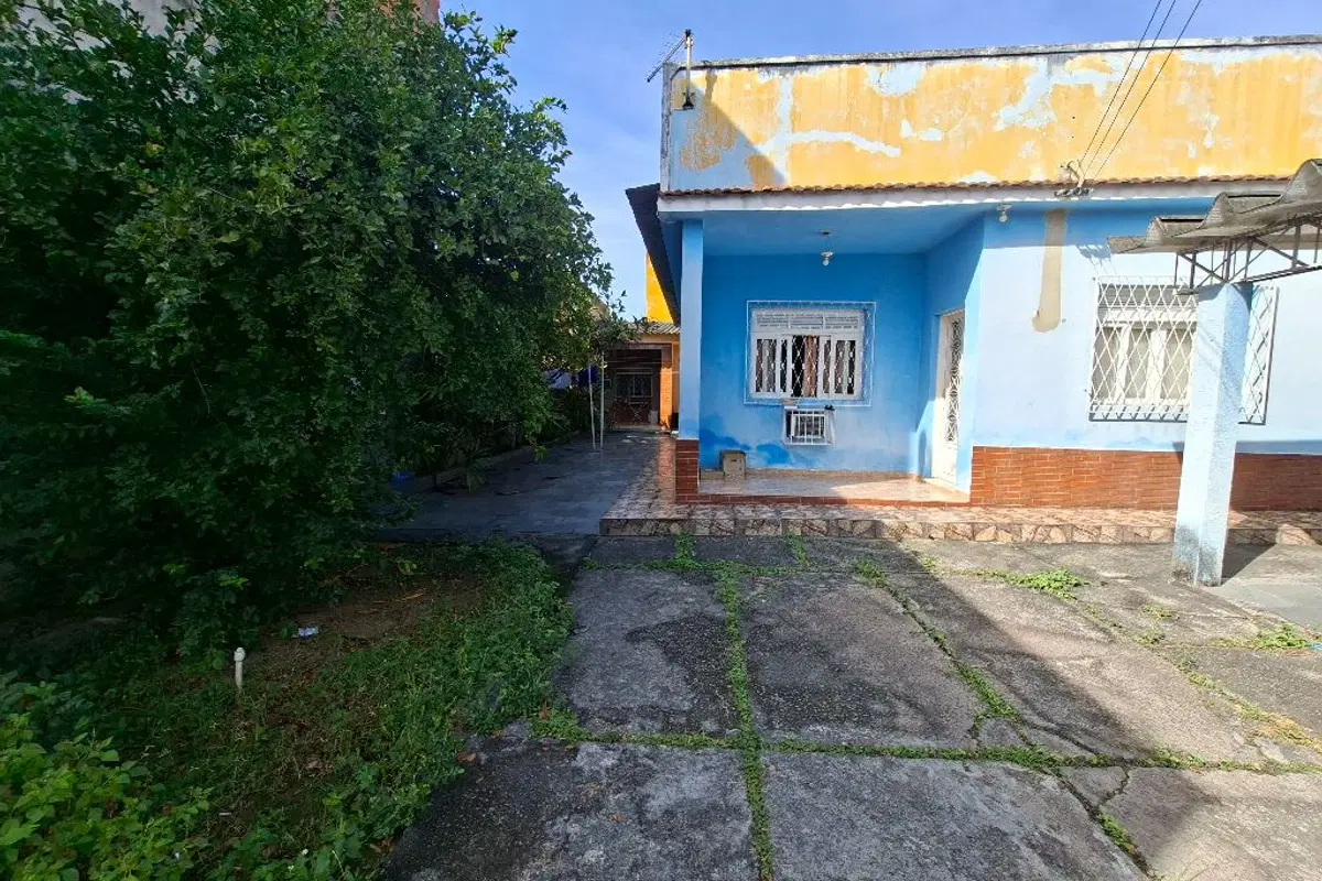 Casa à venda no Moqueta com 4 quartos