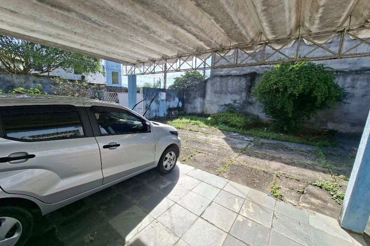 Casa à venda no Moqueta com 4 quartos