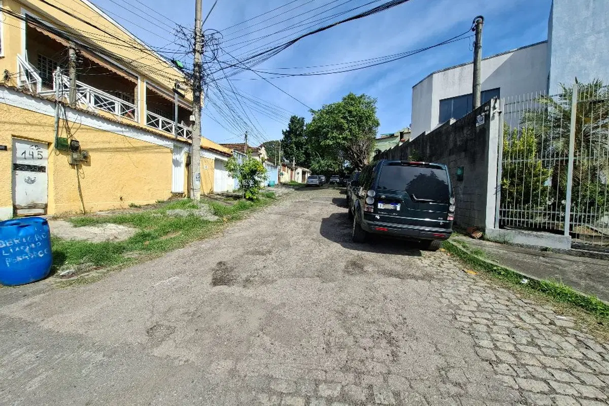 Casa à venda no Moqueta com 4 quartos