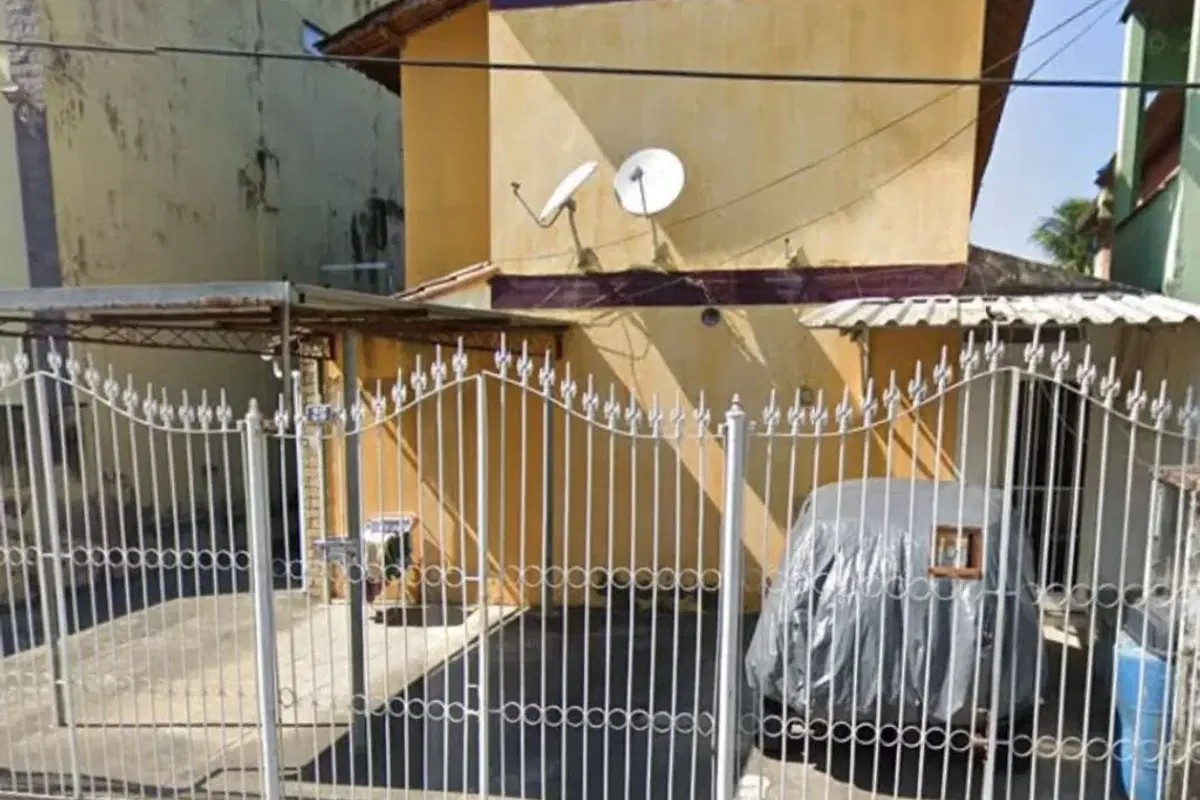 Casa em condomínio fechado à venda no Jardim Iguaçu com 2 quartos