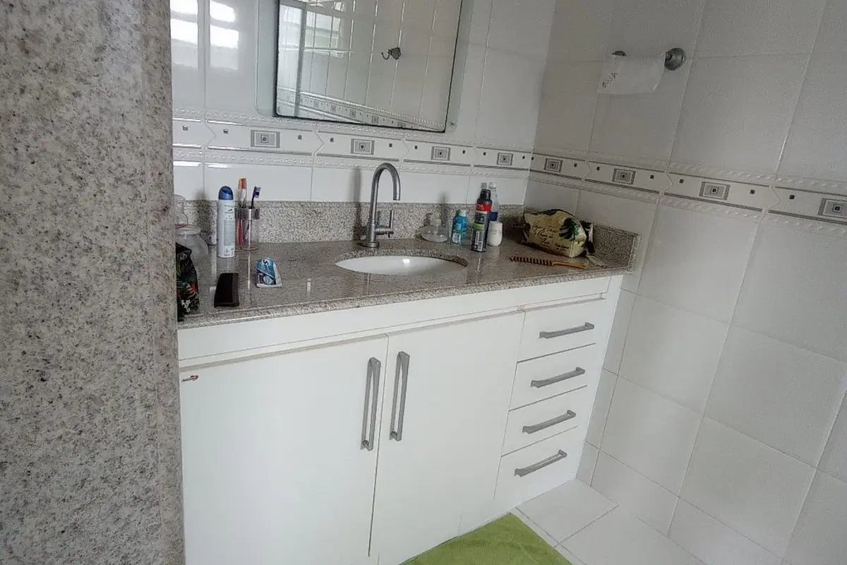 Casa à venda no Miguel Couto com 4 quartos