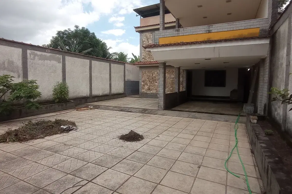 Casa à venda no Miguel Couto com 4 quartos