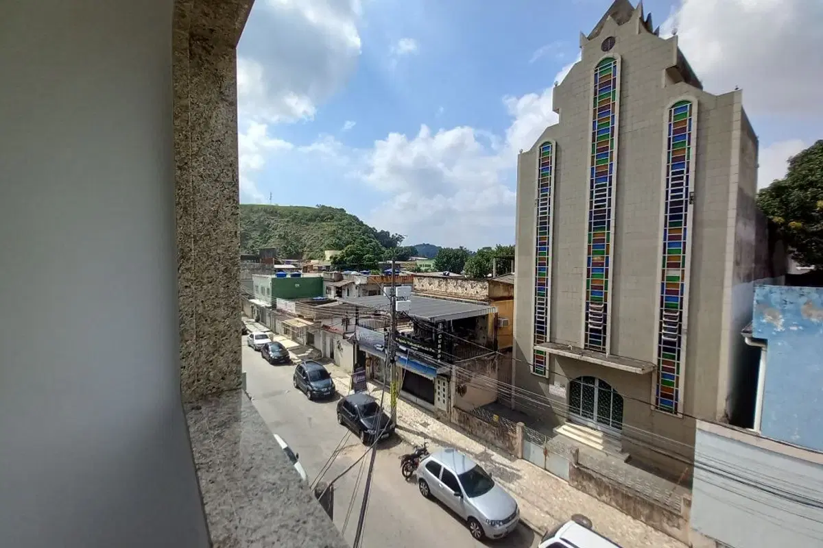 Casa comercial à venda no Miguel Couto com 4 salas