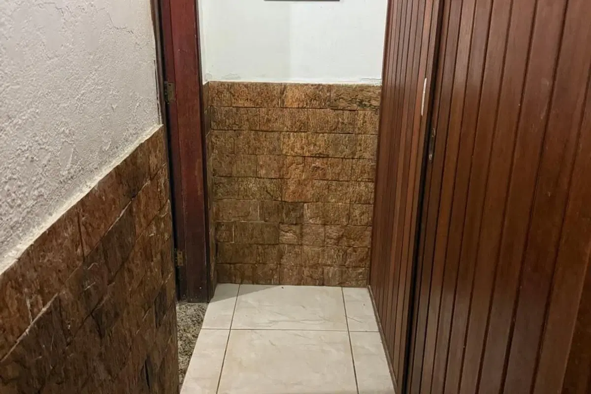 Casa à venda no Tinguá com 5 quartos