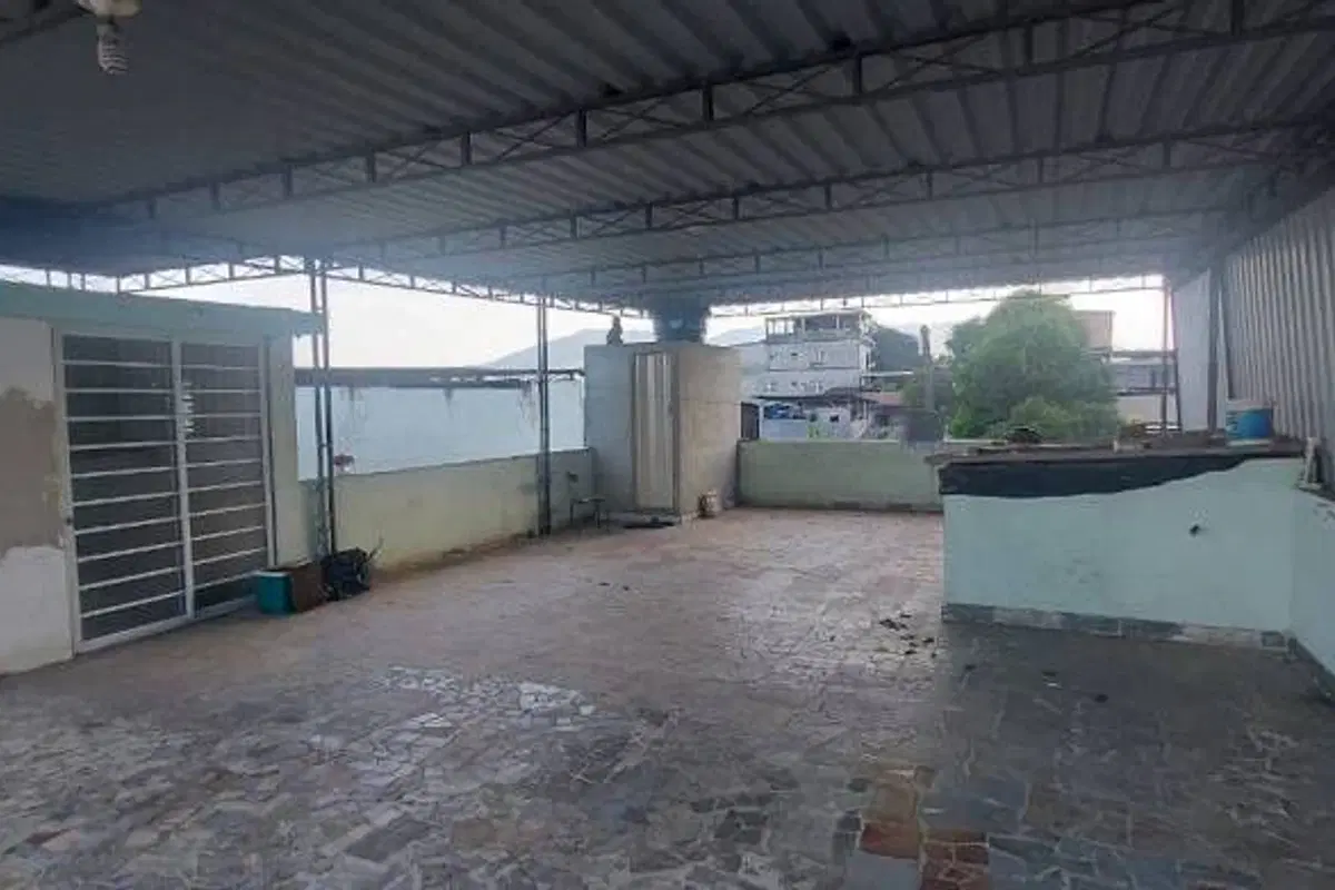 Casa à venda no Andrade Araujo com 3 quartos