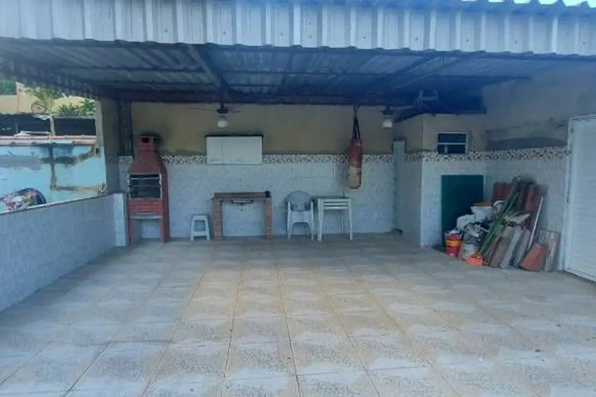 Casa à venda no Andrade Araujo com 3 quartos