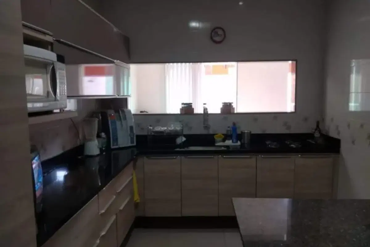 Casa à venda no Andrade Araujo com 3 quartos
