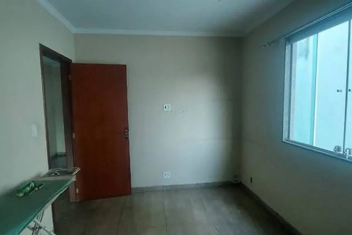 Casa à venda no Andrade Araujo com 3 quartos