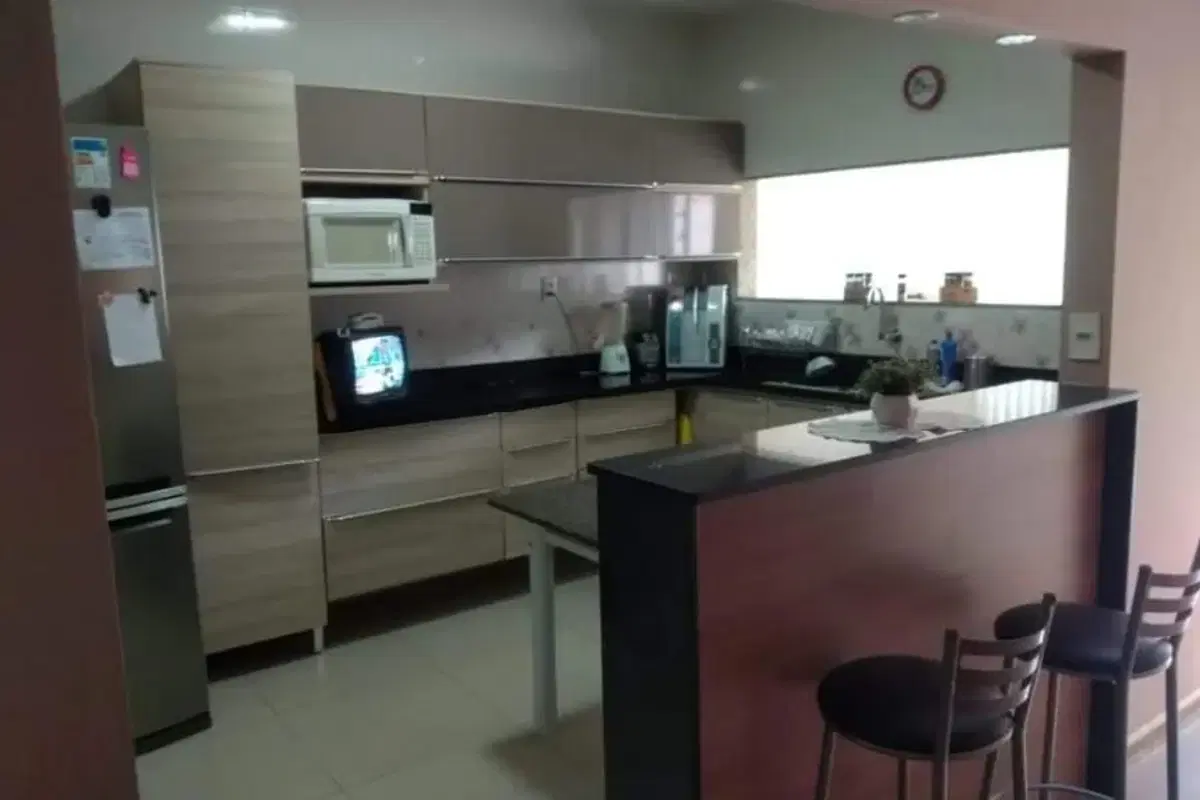 Casa à venda no Andrade Araujo com 3 quartos