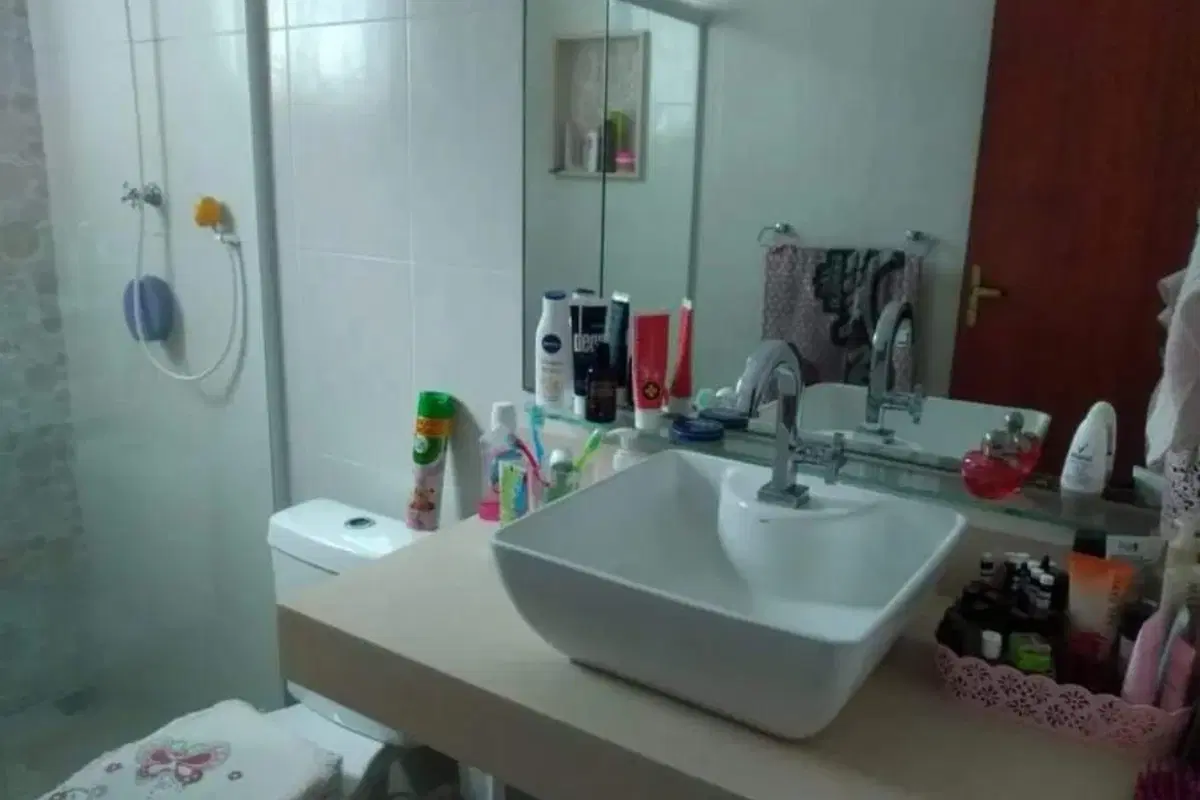 Casa à venda no Andrade Araujo com 3 quartos