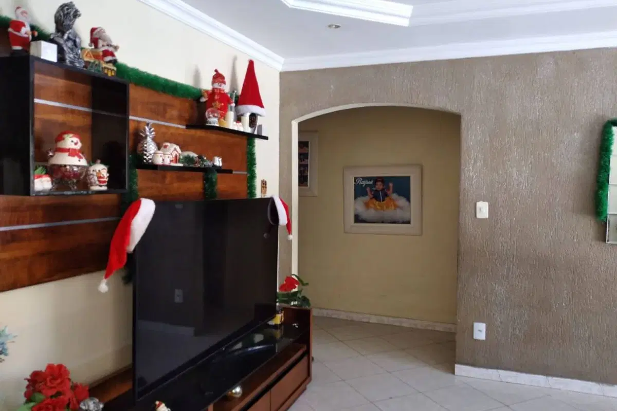 Casa à venda na Vila Rancho Novo com 3 quartos
