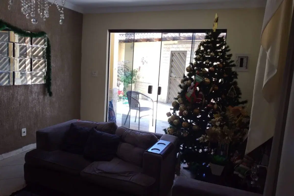 Casa à venda na Vila Rancho Novo com 3 quartos